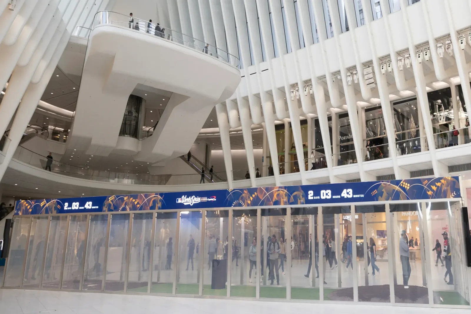 Low angle of the clear Smart Plexi® box beneath the Oculus architecture