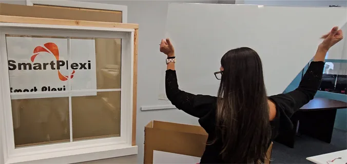 Taking Smart Plexi® out of the box